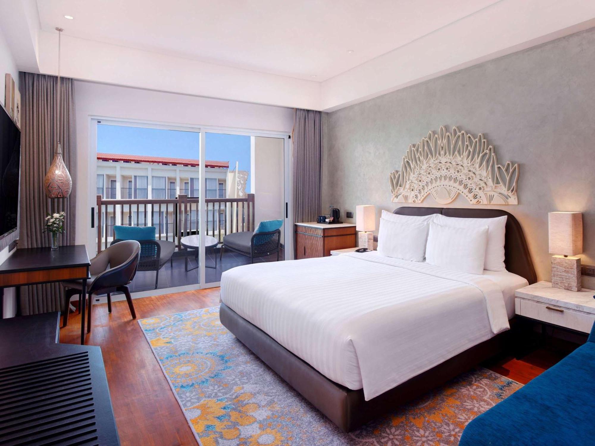 Grand Mercure Bali Seminyak Exterior photo Deluxe Ocean View